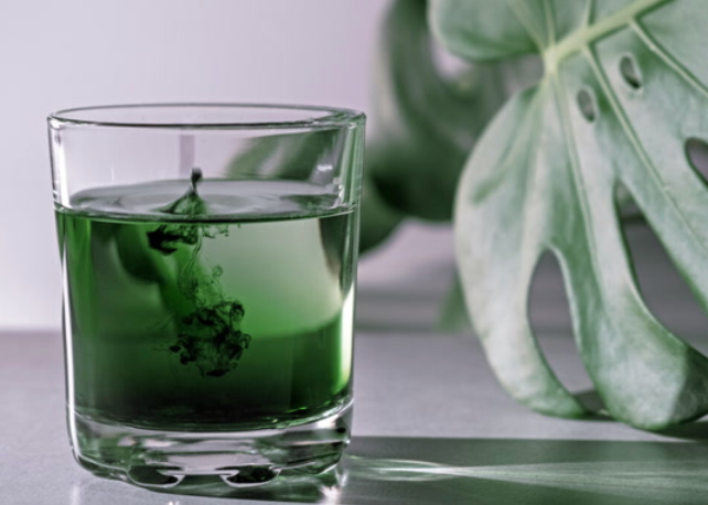 The Green Glow-Up: How Chlorophyll Can Transform Your Routine